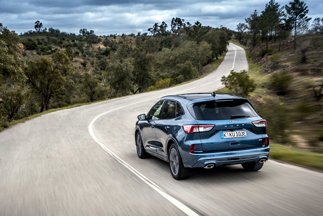 Kuga_ST-Line_X_Plug-In_Hybrid_017-LOW.jpg