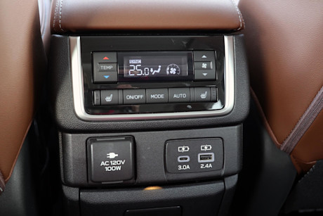 Editorial 2023 subaru ascent premier 26 jm