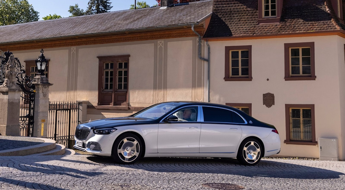 mercedes-benz-maybach-s-680-side