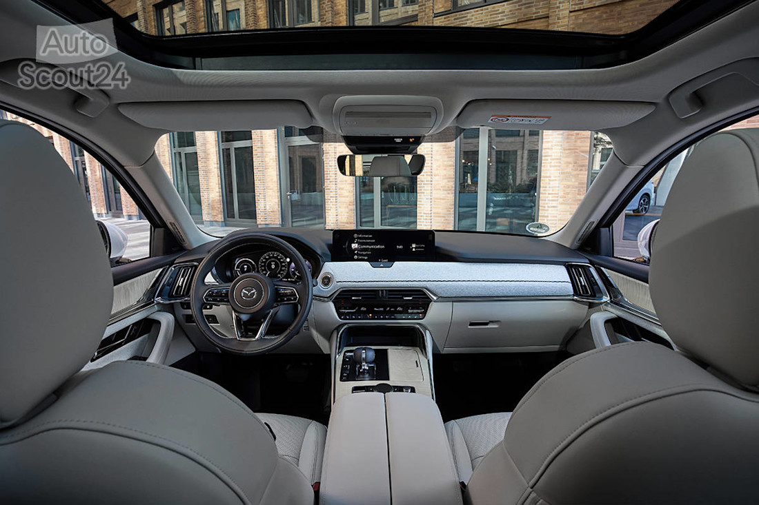 MazdaCX-60_Germany_int-(1).jpg