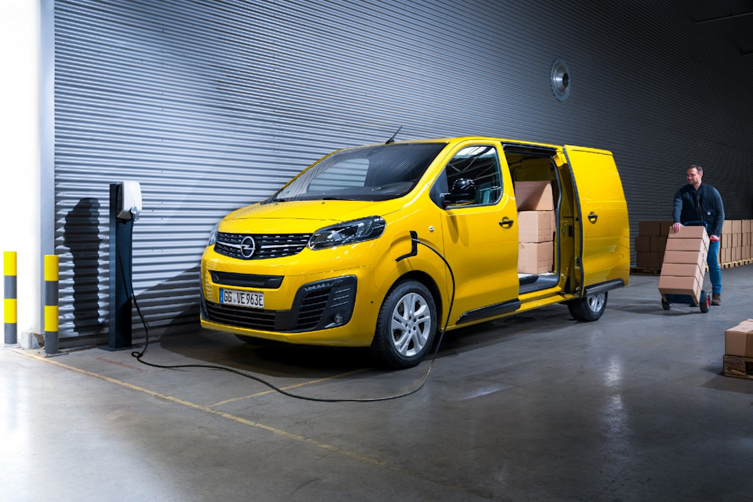 Opel-Vivaro-e-511686 (1).jpg