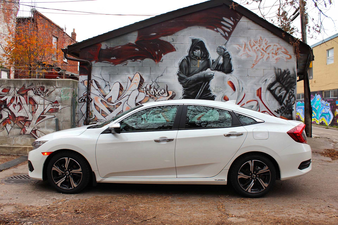 Editorial 2016 honda civic touring pb 03