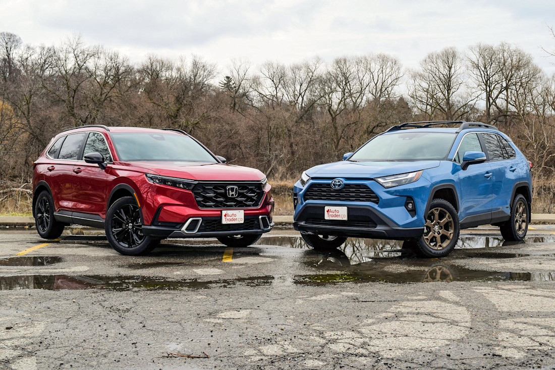 2023 Honda CR-V Hybrid vs Toyota RAV4 Hybrid Comparison Test