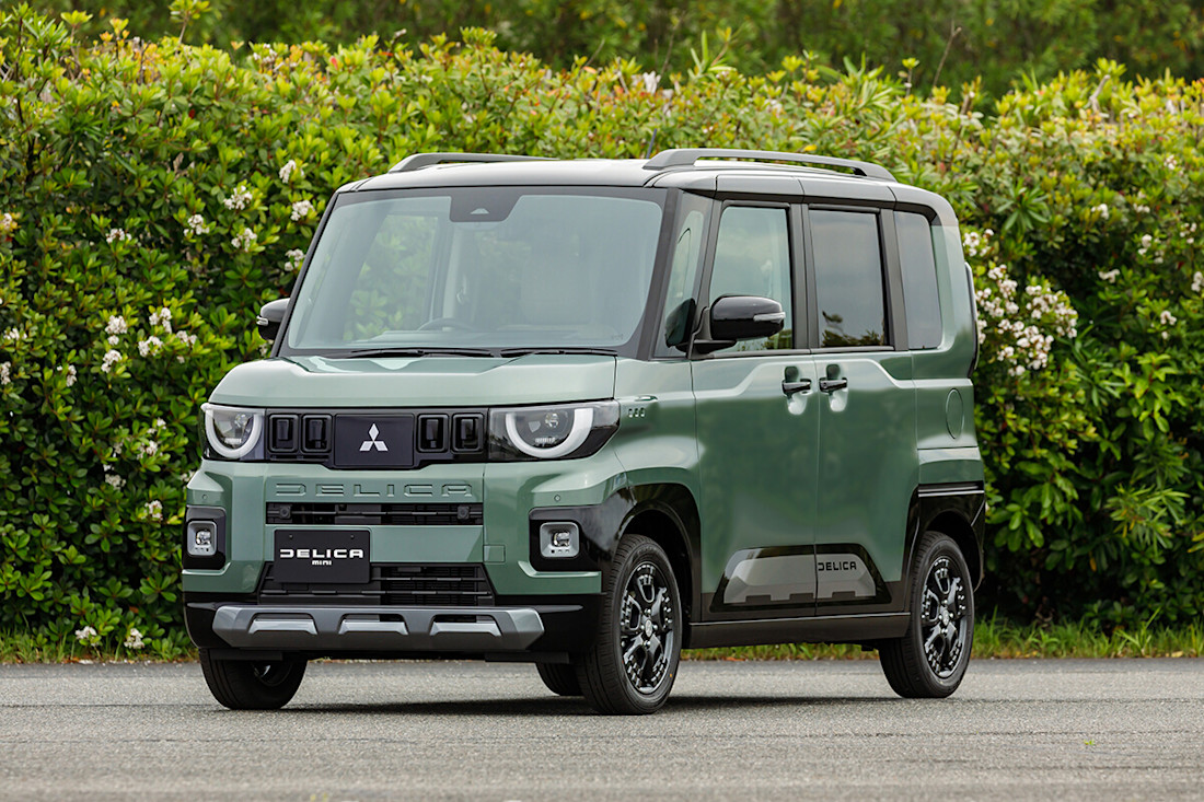 Mitsubishi_Delica-3.jpg