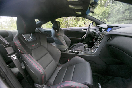 Editorial 2015 hyundai genesis coupe r spec 06 rf