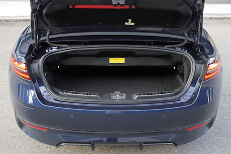 12 maserati-grancabrio-folgore-2026-kofferraum