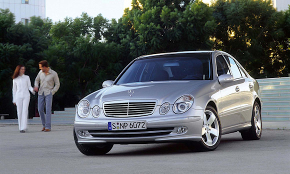 Mercedes-Benz E 320