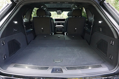 Editorial 2025 cadillac escalade iq fd di 20250313 5