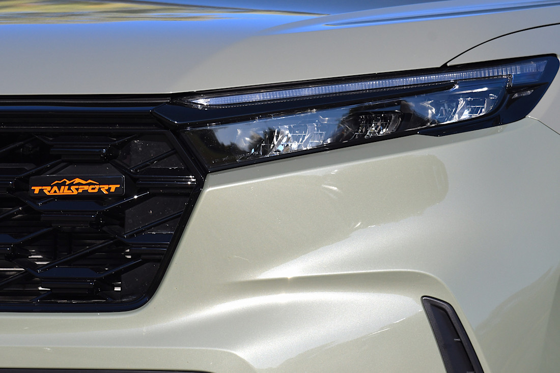 2026 Honda CR-V Trailsport - TD - DR - 251031 - 3.jpg
