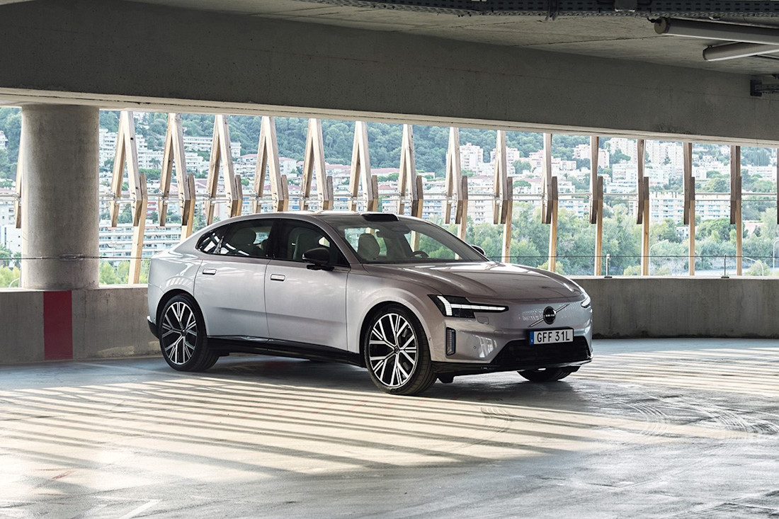 Volvo ES90