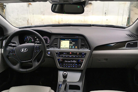 Editorial 2017 hyundai sonata hybrid ultimate 14 sb