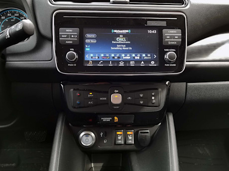 Editorial 2018 nissan leaf 18 sw