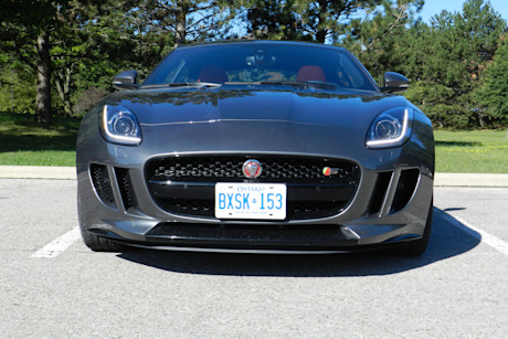 Editorial 2016 jaguar f type v6 24