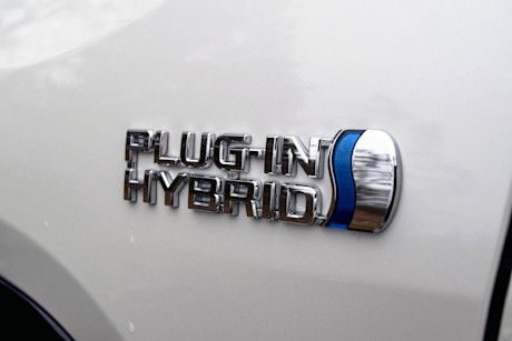 Editorial 2021 toyota rav4 prime xse technology 10 sha